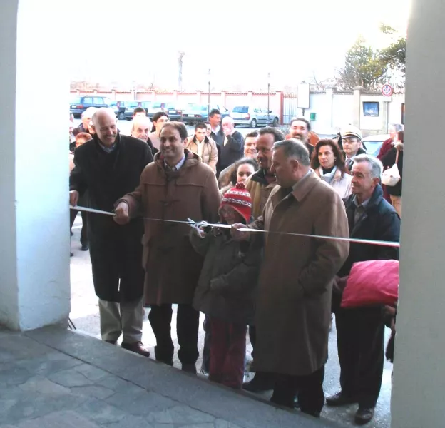 Il Sindaco, l'assessore provinciale Rosso e l'assessore comunale Elio Campana inaugurano la nuova sede