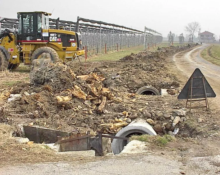 Nuove tubature per i canali irrigui