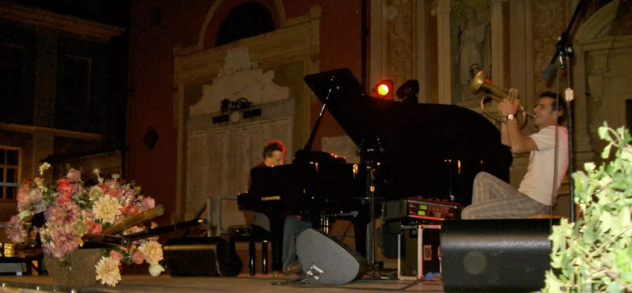 Uri Caine e Paolo Fresu in concerto venerdi sera in piazza della Rossa