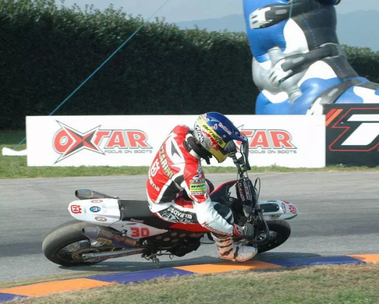 Ivan Lazzarini, vincitore a Busca dellla gara mondiale Gran Premio Alpi del mare 2006