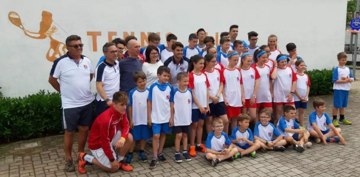 La scuola tennis del Tennis club Busca