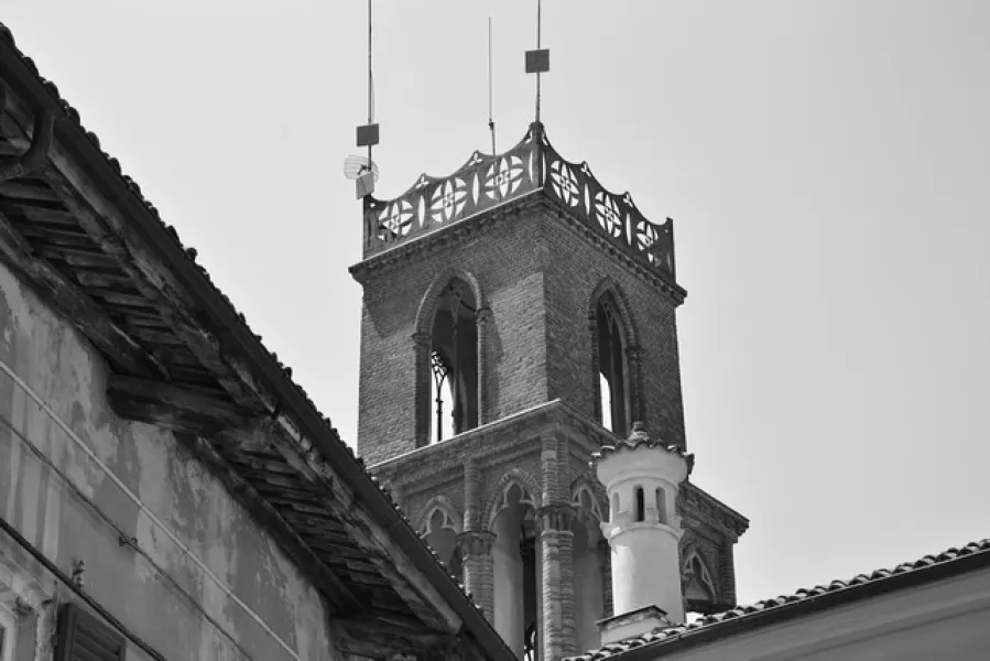 La torre del municipio. In primavera i buschesi saranno chiamati all urne per eleggere il  nuovo Sindaco 