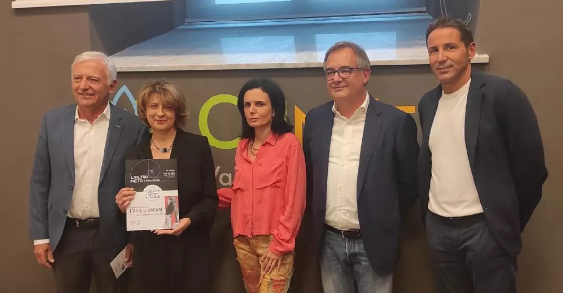 Alle ore 21 nella biblioteca civica