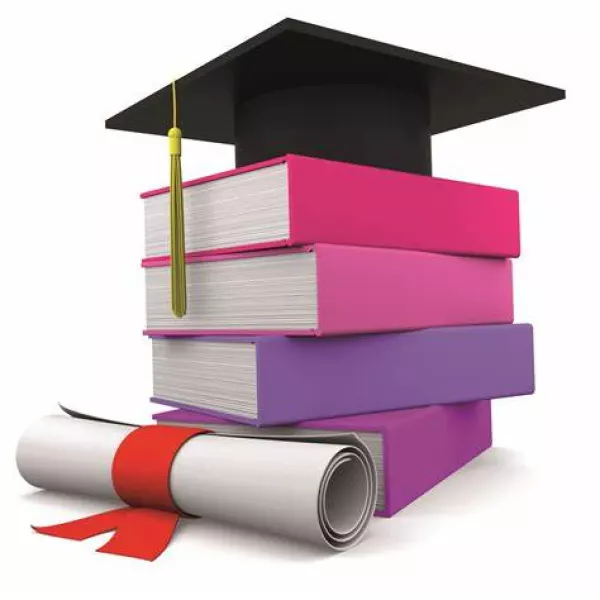 Il Comune bandisce tre borse di studio per laurea a maturità