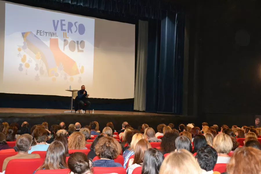 Verso il Polo Festival ha preso avvio ieri sera in un cinema Lux al massimo della sua capienza