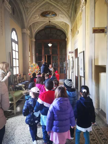 I bambini della Scuola dell’Infanzia “Carducci” in visita al Palazzo Municipale di Busca