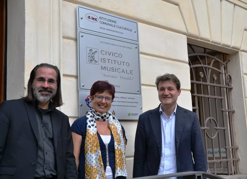 Completata la sistemazione dei vialetti del cimitero