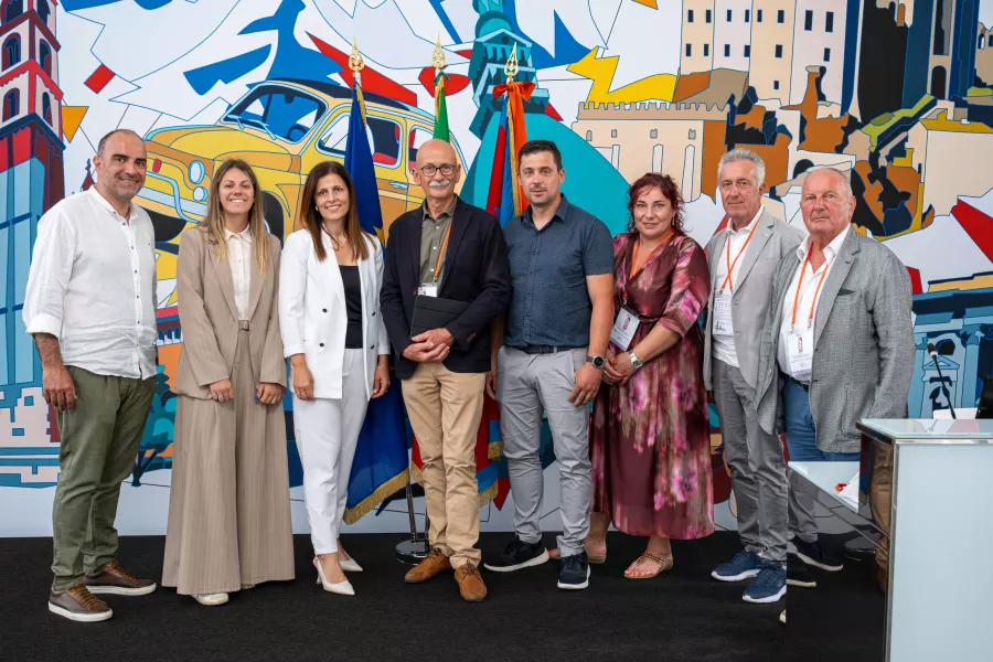 Per Busca, oltre al Sindaco Ezio Donadio e all’Assessora alla Cultura Lucia Rosso, presenti alcuni componenti dell’amministrazione comunale