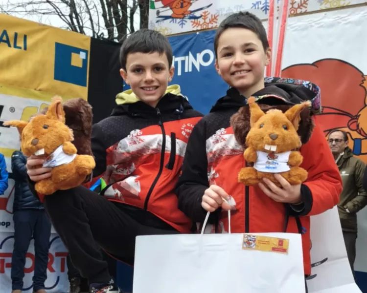 I due giovani fondisti premiati Edoardo Lanternino e Gabriele Dutto