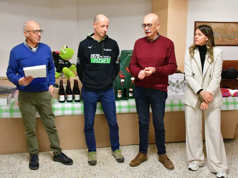 A partire da destra: il vicepresidente Angelo Pasero, il presidente Davide Galliano, il sindaco Ezio Donadio e la vicesindaca Beatrice Aimar