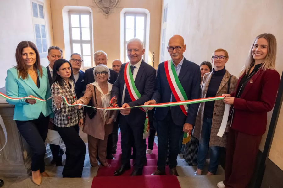 Il taglio del nastro a Palazzo Salmatoris a Cherasco
