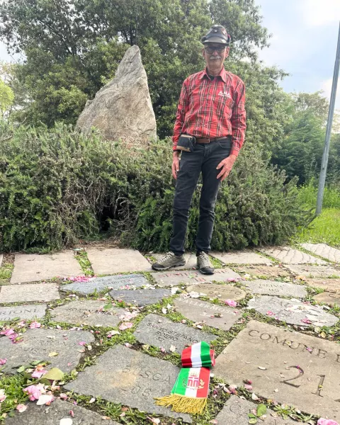 Il Sindaco Ezio Donadio presso l'area monumentale del Nuraghe Chervu rende omaggio al 206 caduti buschesi durante la Grande Guerra