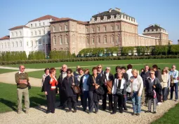 Il gruppo buschese nel giardino della reggia di Venaria Reale