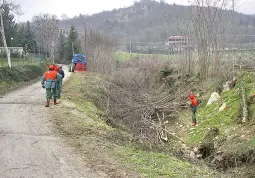 Intervento di  pulizia dei rivali in collina