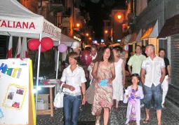 Fare festa pensando alla solidarietà nel sabato di San Luigi 