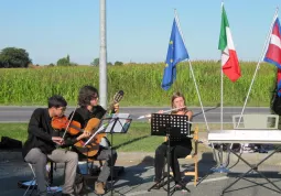 Violino, chitarra e flauto: il concerto in onore ai Caduti