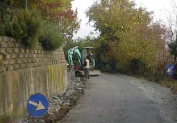 Strada chiusa al traffico in orario diurno