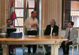 Da sinistra il progettista, Roberto Beltritti, il sindaco, Luca Gosso, il presidente dell'Acda. Livio Quaranta, il direttore generale dell'Acda, Alessandro Pirola durante l'incontro di ieri pomeriggio