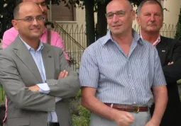 Il sindaco, Luca Gosso, e il presidente dell'Anpi di Busca, Mario Berardo