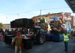 BUSCA EVENTI. Carro di Cambiano