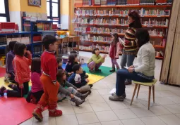 Un momento delle diverse iniziative in biblioteca