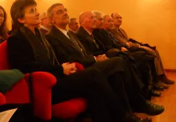 Gli sponsor della serata in prima fila: i rappresentanti della BCC Cassa di Risparmio di Caraglio Credito Cooperativo e delle aziende  Sedamyl e Granda Zuccheri. In primo piano  i coniugi Clara e Gigi Padovani