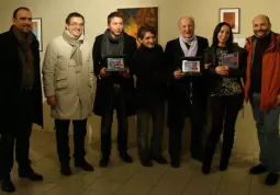 Le premiazioni; da sinistra: il consigliere comunale Diego Bressi, Llartista premiato per 'Busca 250 anni'  Mirko Ferrero (il più votato dagli artisti), il curatore Ivo Vigna, Giovanni Gagino premiato alla carriera, Marilisa Giordano, artista e  attrice del promo della mostra e Maurizio Rivetti di Luna art collection