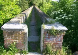 Il ponte prima della pulizia