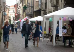 In centro città i gazebo della associazioni