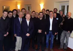 Il gruppo dei musicisti con il vice-sindaco Marco Gallo e il presidente Antonello Lerda