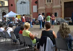 Balli occitani in piazza della Rossa