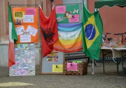 Incontro di mondi in centro città