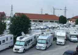 Oltre 150 camper nell'area Capannoni per il raduno provinciale di tre giorni. Per loro visite guidate e spettacoli, oltre alla partecipazioen al mercato  del venerdì ed alla grande Fiera della domenica