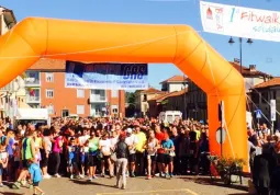 1081 iscritti al primo Fitwalking Solidale di Busca