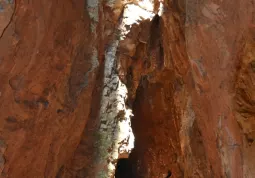 In un canyon delle cave di alabastro