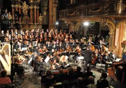 I Polifonici del Marchesato e l’Orchestra Bruni: domenica prossima nella chiesa parrocchiale per l'esecuzione del Requiem di Mozart