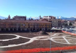 Il cantiere nell'area verde in piazza Dante Alighieri: Tracciati i percorsi