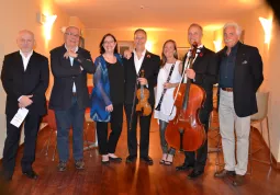 Soli Chamber ensemble con il presidente degli Amici della Musica di Busca, Antonello Lerda e i soci Diego Lerda e Dante Degiovanni