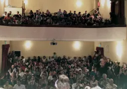 Pubblico numeroso al Teatro Civico