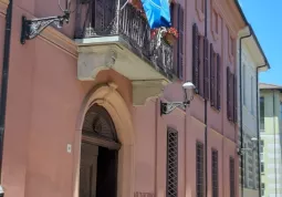 Nel 75° anniversario della fondazione dell'associazione, Dal Palazzo municipale per una settimana sventola la bandiera di Confartigianato Imprese Cuneo 