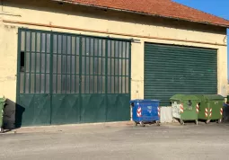  La ristrutturazione riguarda duecento metri quadrati della struttura nell'area Capannoni che fino ad ora sono stati usati come magazzino comunale, utilizzati anche per la distribuzione dei kit della raccolta rifiuti