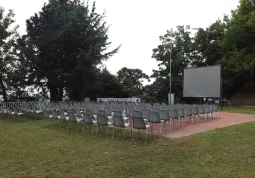 Cinema all'aperto al parco Francotto