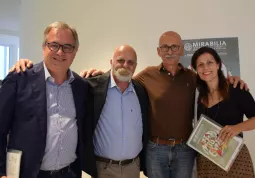 Da sinistra: l'Assessore regionale alla Montagna Marco Gallo, il direttore artistico Fabrizio Gavosto, il Sindaco Ezio Donadio e l'Assessora alla Cultura Lucia Rosso