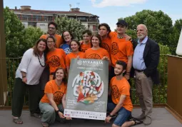 Il direttore artistico Fabrizio Gavosto e il team giovani di Mirabilia