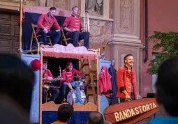Lo spettacolo della Banda Storta Circus
