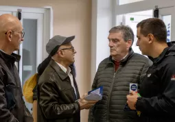 Il Direttore Luca Gosso dell'Ospedale Civile di Busca e don Roberto Bruna