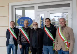 Il presidente dell’Ospedale Civile Tommaso Alfieri insieme ai sindaci dei comuni coinvolti nel progetto