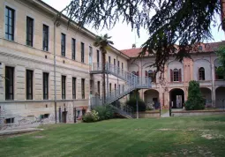 La biblioteca civica: dal piano terra di Palazzo San Martino sarÃ  ampliata verso l'ala delle vecchie scuole elementari