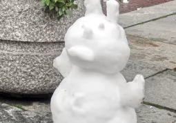 Il conglietto in piazza Don Fino, sul sagrato della parrocchia