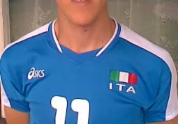 Francesco Dutto con la maglia della nazionale